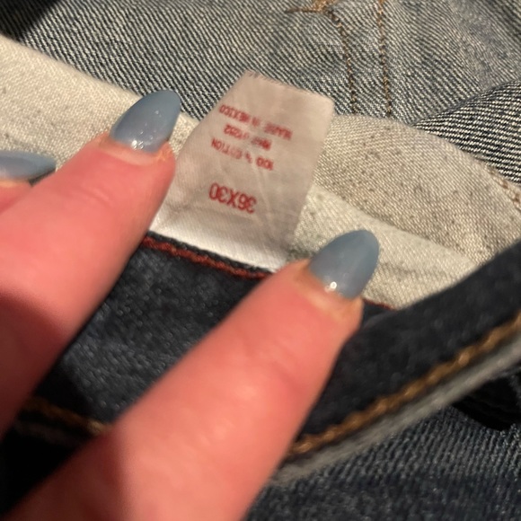 Dark blue men’s lightly used Arizona jeans - Picture 2 of 2